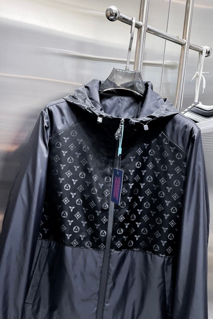 Louis Vuitton Outwear